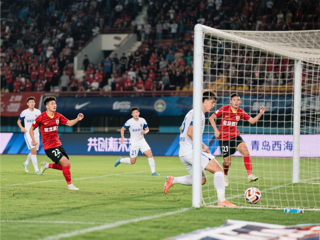 “第3轮激战:青岛西海岸与上海海港3-3握手言和 精彩集锦” 这场比赛的最大看点无疑是双方共计六粒进球
